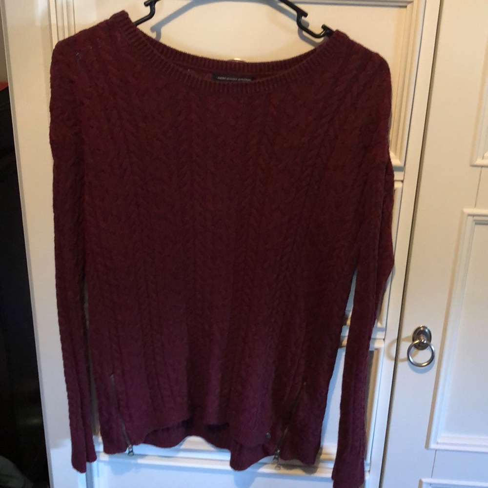 American eagle sweater